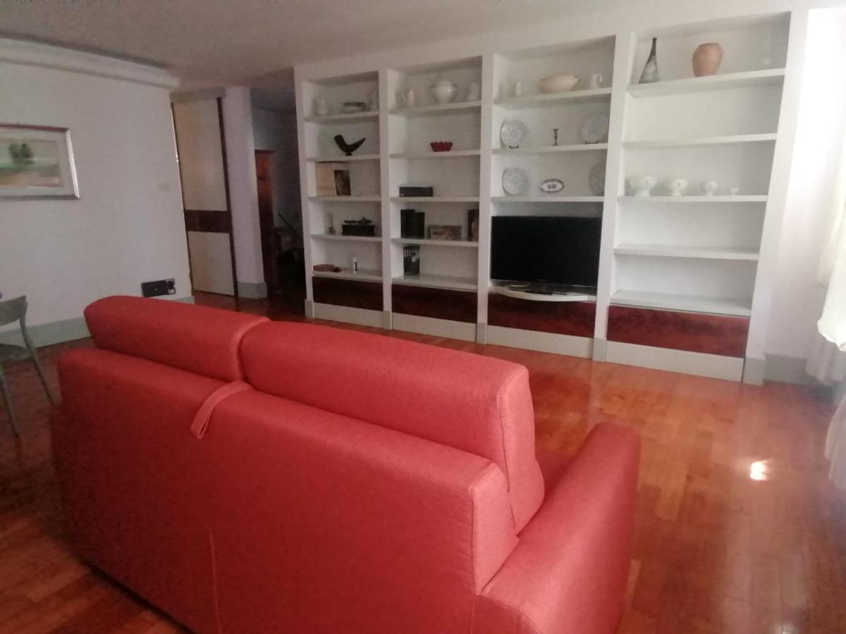 Ferienwohnung Le Finestre Sugli Ulivi Desenzano del Garda Exterior foto