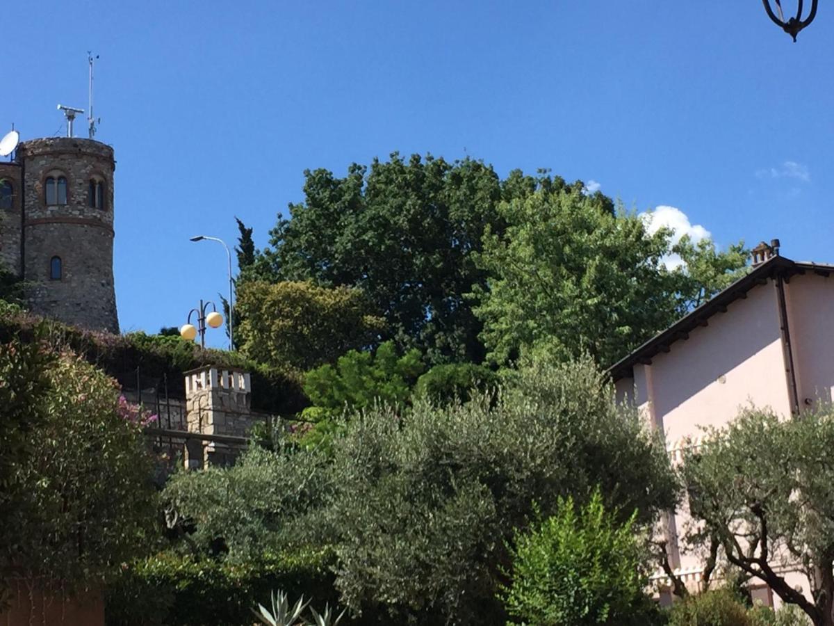 Ferienwohnung Le Finestre Sugli Ulivi Desenzano del Garda Exterior foto