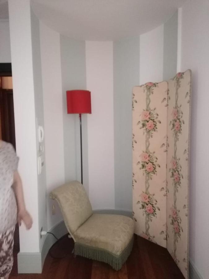 Ferienwohnung Le Finestre Sugli Ulivi Desenzano del Garda Exterior foto