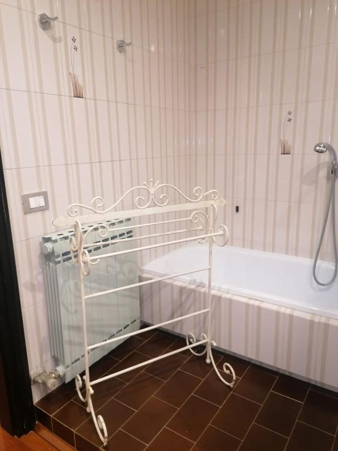 Ferienwohnung Le Finestre Sugli Ulivi Desenzano del Garda Exterior foto