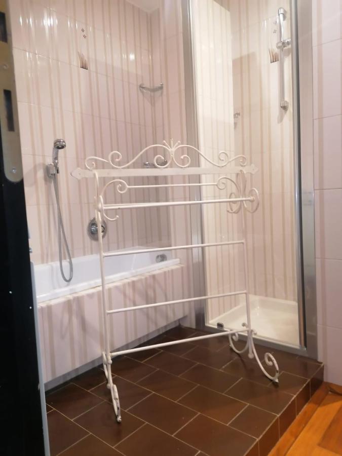 Ferienwohnung Le Finestre Sugli Ulivi Desenzano del Garda Exterior foto