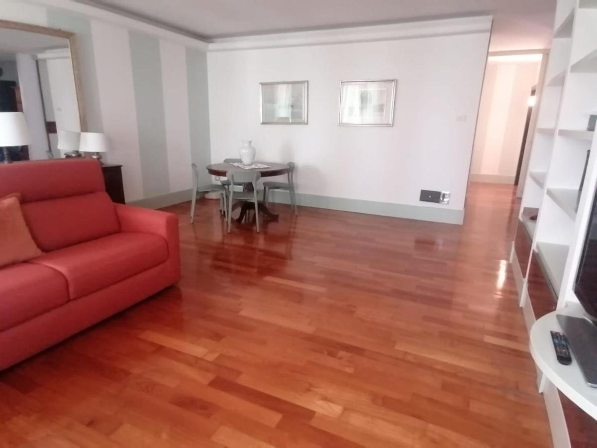 Ferienwohnung Le Finestre Sugli Ulivi Desenzano del Garda Exterior foto