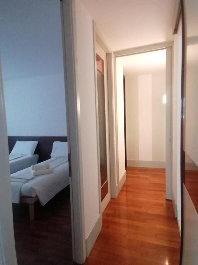 Ferienwohnung Le Finestre Sugli Ulivi Desenzano del Garda Exterior foto